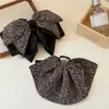 Exquisita Pinza para Cola de Caballo con Falda de Lazo Floral para Peinado Medio Recogido Moda y Versátil Pinza de Agarre Estilo Coreano Pinza Retro para el Cabello en la Parte Posterior de la Cabeza