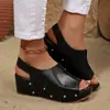 2026 Nuevas Sandalias de Cuña para Mujer con Tira Cruzada, Boca de Pez, Remaches, Sandalias de Comercio Exterior Talla Grande con Velcro y Suela Gruesa para Mujer