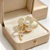 Broche de Tulipán de Zirconia de Alta Gama Xiliang Feizi Corsage de Tulipán Colorido Estilo Coreano Pin de Regalo Elegante Venta al por Mayor