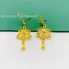Suministro en vivo aretes de pavo real con pantalla abierta chapados en oro moda femenina aretes de temperamento simple aretes aretes aretes de gancho nuevos al por mayor