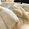 Juego de Ropa de Cama Simple de Vellón de Leche de Cuatro Piezas Invierno Coral Franela Funda Nórdica Sábana 2026 Nuevo Juego de Tres Piezas
