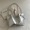 Bolso Grande de Alta Gama para Mujer 2025 Nuevo Retro Versátil Bolso de Hombro para Ir al Trabajo Maletín Bolso Tote
