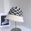 Chapéu de Pescador Xadrez Colorido da Moda para Mulheres no Outono e Inverno, Chapéu de Lã Tricotado Casual Versátil, Estilo Japonês Resistente ao Frio e Quente