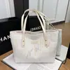 Bolsa de Gran Capacidad para Viajes Casuales para Mujer 2025 Nueva Moda Diseño de Nicho Bolso de Hombro Diario Más Fácil de Combinar Bolsa Tote