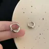 Brincos de argola minimalistas e estilosos para mulheres, brincos de nicho de alta qualidade no estilo ins com tema de floresta, acessórios de ouvido únicos e da moda