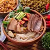 Fideos de Arroz de Guilin, Fideos de Arroz Frescos Húmedos, Carne Estofada Instantánea, Fideos de Arroz Instantáneos Sin Cocinar, Fideos Estofados en Envase de Tazón, Especialidad de Guilin, Guangxi