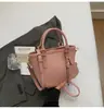 2026 Nuevo Bolso Casual de Estilo Coreano de Color Sólido Simple de Moda para Mujer, Bolso de Hombro Cruzado de Viaje de Alta Gama