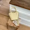 Bolsa Nova Estilo 2026 Luxo Leve Nicho Padrão Lichia para Mulheres, Bolsa de Mão Fofa para o Dia a Dia na Primavera, Bolsa de Ombro, Bolsa de Ombro Cruzada Estilo Balde