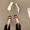 Sandalias de tacón alto estilo francés de nicho, zapatos de hada, nuevas sandalias de chancla de moda para exteriores de verano 2025, sandalias de tacón de aguja