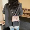 Bolsa Pequena Quadrada de Couro de Crocodilo de Alta Qualidade Transfronteiriça para Mulheres 2025 Nova Tendência Retro Moda Corrente Simples Bolsa Transversal