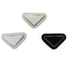 Venta Directa de Fábrica Etiqueta Triangular de Cuero Fondo de Pegamento de Cuero PU Pintura Metálica Etiqueta Blanca y Negra Etiqueta Decorativa para Caja de Ropa