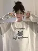 Camiseta de Manga Larga con Estampado de Dibujos Animados Divertidos y Empalme de Color Contrastante Moda Femenina Versátil Casual Holgado Estilo Ins Top Suelto Moderno