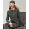 Bai Cai Rong 100% cachemira 2026 otoño e invierno nuevo tejido de punto de cuello redondo con mangas raglán y dobladillo enrollado ajuste ceñido camiseta base de punto