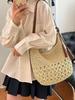 2025 Nuevo Bolso de Hombro de Verano Bolso de Paja Retro para Vacaciones Estilo Occidental Casual para Viajar Bolso Hueco con Borlas para Mujer Fábrica