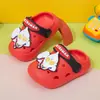 Tamancos de Verão Novo Estilo para Meninos, Sandálias Fechadas Antiderrapantes Infantis, Sapatos Respiráveis Macios com Solado Macio para Bebê, Uso Duplo em Casa e ao Ar Livre