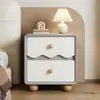Mesita de noche Estilo Vintage Crema Nuevo 2025 Popular Simple Gama Alta Dormitorio Moderno Pequeño Almacenamiento Gabinete de Mesita de Noche