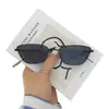 Gafas de sol triangulares elegantes, novedad transfronteriza, Amazon, diseño de montura cuadrada pequeña, sentido del diseño, gafas de sol metálicas para hombre y mujer, gafas de pasarela