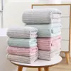 2026 Nuevo Juego de Toallas de Baño de Vellón de Coral 70*140, Suave y Absorbente, No Suelta Pelusa Fácilmente, Borde Estrecho, Venta al por Mayor