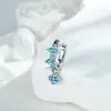 Flores del Arroyo Nebuloso: Estilo de Lujo Minimalista Cuatro Diamantes Flor Pequeña Incrustación de Cobre Circonita Broche Recto Aretes de Aro Henson Joyería para Piercing