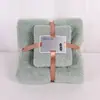 Novo Conjunto de Padrão Auspicioso de Alta Qualidade Toalha de Banho de Fleece de Coral Toalha de Praia Toalha Absorvente Uso Diário Comércio Exterior Atacado