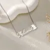 Colar com Pingente de Letra de Design Nicho Europeu e Americano Transfronteiriço Novo de Alto Nível Luxo Leve Aço Titânio Banhado a Ouro Joias Simples para Mulheres