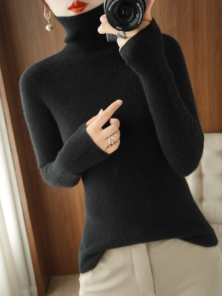 复制_秋季新款女装打底毛衣女士长袖气质羊毛针织.jpg