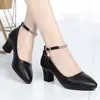 Zapatos de tacón alto de una tira para mujer, tacón grueso, zapatos de cuero cómodos de suela blanda de tacón medio, zapatos de trabajo, zapatos planos negros, zapatos de mujer