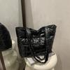 Bolsas Retro de Gran Capacidad Europeas y Americanas Otoño e Invierno Nuevo Bolso de Hombro de Algodón Acolchado a Cuadros Bolso de Mano Tote Simple Elegante