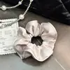 Déjame brillar: Scrunchie Francés Simple Mismo Estilo de Zhao Lusi, Exquisita Gasa con Volantes Diadema de Alta Gama para el Cabello