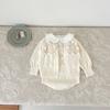 Otoño e invierno transfronterizo para bebé niña tejido a mano con bolas cuello redondo suéter pullover traje de punto hueco vintage para mujer mono