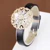 Nuevo Exquisito Pulsera de Cuero con Flor de Zircón Esmeralda Estilo Francés, Moderna y Versátil para Mujeres, Disponible Exclusivamente para Ventas Transfronterizas
