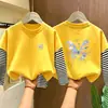 Camiseta de manga longa 100% algodão para meninas, nova para primavera e outono, camisa de base infantil, tamanho médio e grande, blusa infantil de duas peças falsas com desenho