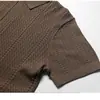 Camiseta tipo polo de punto con textura jacquard de color sólido y manga corta para hombre, estilo callejero europeo y americano de verano, tendencia, con solapa y cremallera