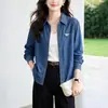 Camisa de Mezclilla a Cuadros de Color Contrastante con Bolsillo para Mujer, Manga Larga, Nuevo Estilo de Otoño, Camisa de Botón de Presión, Ropa Exterior Casual para el Trabajo