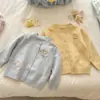 Cárdigan de Punto para Niña Otoño 2026 Nueva Chaqueta Infantil, Suéter de Dopamina Súper Lindo de Otoño para Niñas Pequeñas