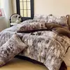 Conjunto de Colcha de Veludo Leite para Mãe e Coelho Classe A Estilo Quatro Peças Myllard Alto Peso Espessado Inverno Quente Conjunto de Quatro Peças