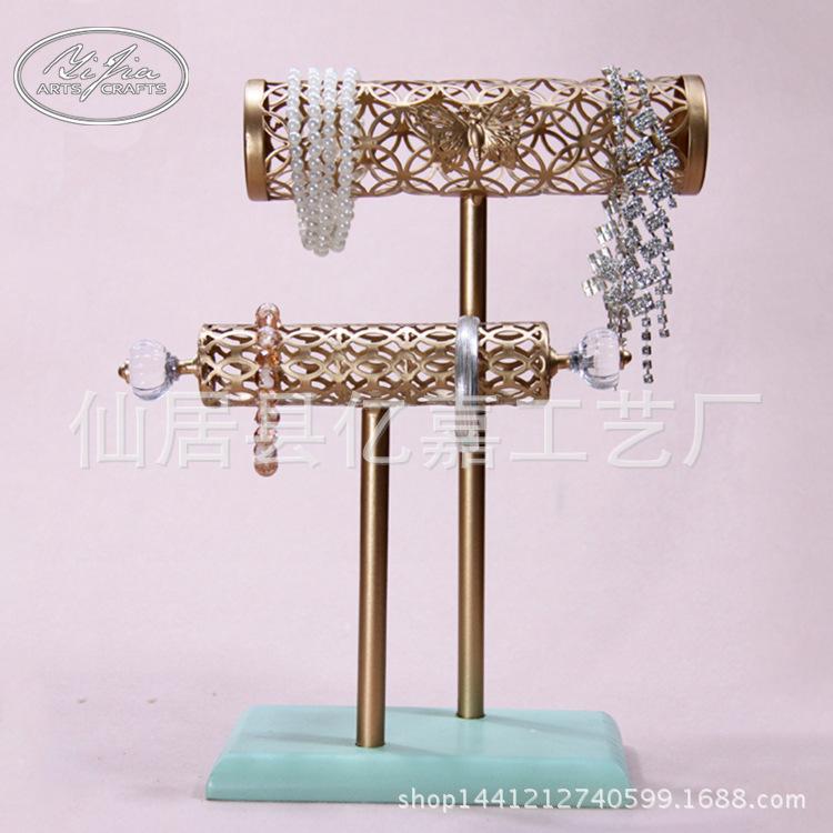 17CMN5400