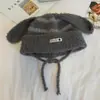 2025 Nuevo Gorro de Punto con Orejas de Conejo y Correa Rayada para Mujer, Cálido para Otoño e Invierno y Más Fácil de Combinar, Protección para los Oídos, Gorro de Lana