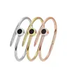 Venta Directa de Fabricante de Acero Inoxidable Pulsera de Uña de Tarjeta de Acero de Titanio Venta al por Mayor y al por Menor Nueva Pulsera Pulsera de Acero de Titanio de Moda