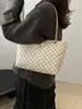 Bolso Tote de Hombro Único de Gran Capacidad Estilo Occidental de Nicho para Viajes Diarios Nuevo Verano 2024 Bolso de Gran Capacidad Casual de Moda para Mujer