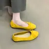 Primeiro Encontro com os Novos Sapatos Baixos de Camurça Redondos com Laço da Estação, Novo Estilo Primavera e Outono 2026 Slip-On Ballet Confortáveis