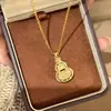 Retro Nuevo Chinoiserie Ágata Rosa Calabaza Collar Rodeado de Circonita Versátil Elegante Lujo Diseño Nicho Cadena para Clavícula