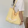 Bolso grande de gran capacidad y ligero para mujer, nuevo modelo de verano 2026, bolso de mano casual de moda para la escuela y el trabajo, bolso de hombro grande