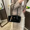 Bolsa Tote de Axila para Mulheres, Bolsa de Pelúcia de Grande Capacidade para Outono e Inverno, Bolsa para o Trabalho e Deslocamento, Bolsa de Ombro Versátil em Camurça