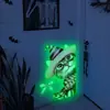 Pegatinas de Pared Temáticas de Halloween que Brillan en la Oscuridad Gatito Sombrero de Mago Lápida Dulce Mariposa Tienda Creativa Pegatinas de Decoración Festiva