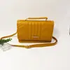 Bolsa quadrada pequena de moda transfronteiriça para mulheres 2023 nova tendência simples gravação bordado de diamante corrente ombro bolsa carteiro