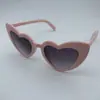 Nuevas Gafas de Moda Navideñas de Amor Gafas de Sol Lindas de Corazón Gafas de Sol Europeas y Americanas Gafas de Corazón Moda Street Style