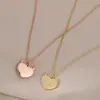 Corrente de clavícula elegante banhada a ouro real design de nicho feminino Colar de amor moda simples estudante colar de coração de pêssego moda