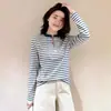 Camiseta de manga larga a rayas con bloques de color de diseño retro para mujer, casual y elegante, top versátil y elegante A10501