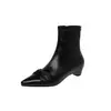 Botas slim versáteis e delicadas estilo coreano 2026 outono e inverno salto baixo robusto bico fino delicado elásticas nude de cano curto para mulheres